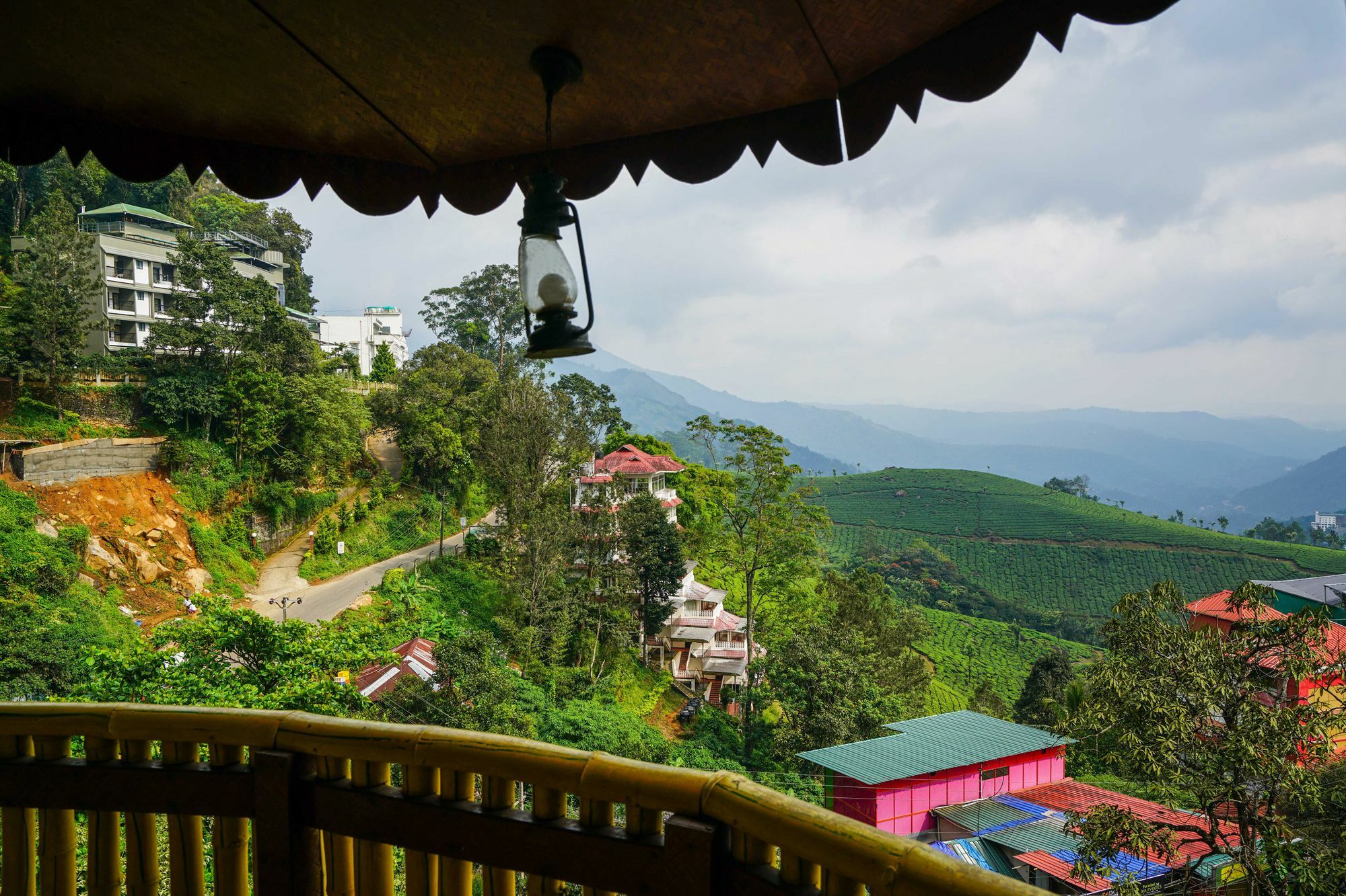 Oyo 10262 Hotel Munnar Rock Exterior photo